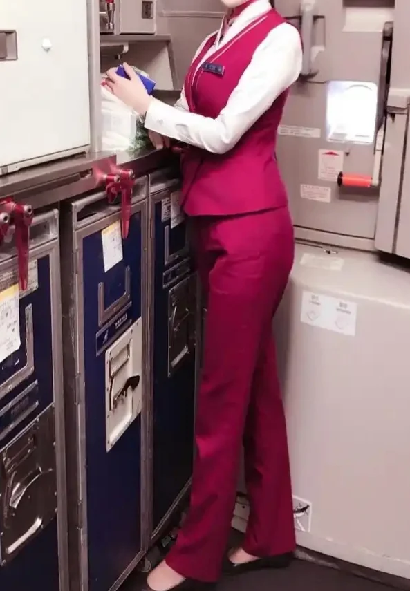 人妻空姐全国可飞
