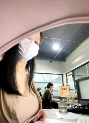 可以催眠的备孕女同事